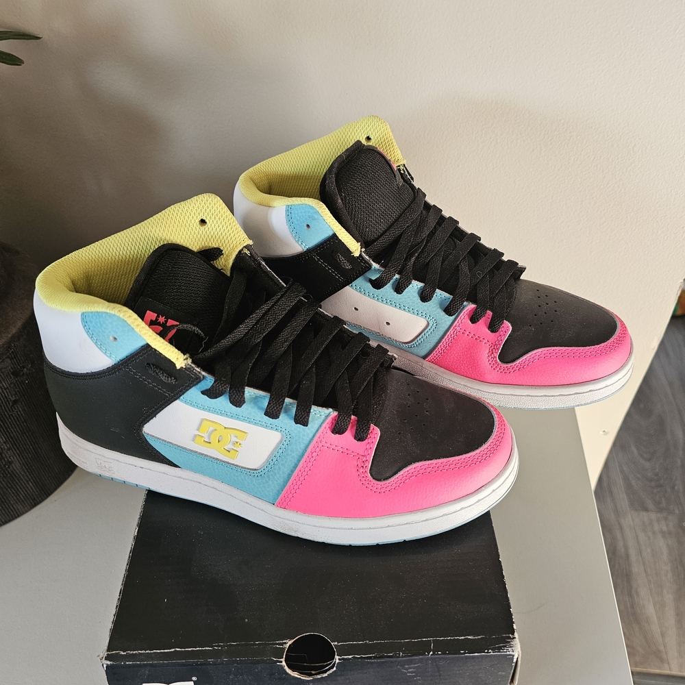 DC Vibrant Multicolor Sneakers